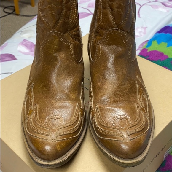 coconuts trigger cowboy boot